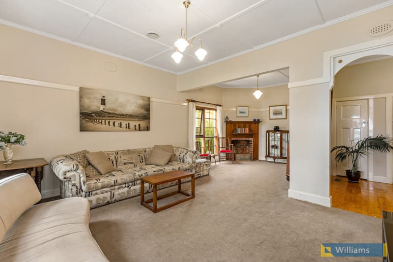 11 Oxford Street, Newport - Thumbnail 3