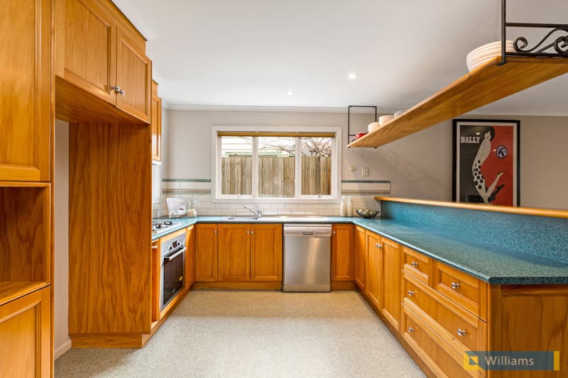 152 Osborne Street, Williamstown - Thumbnail 3
