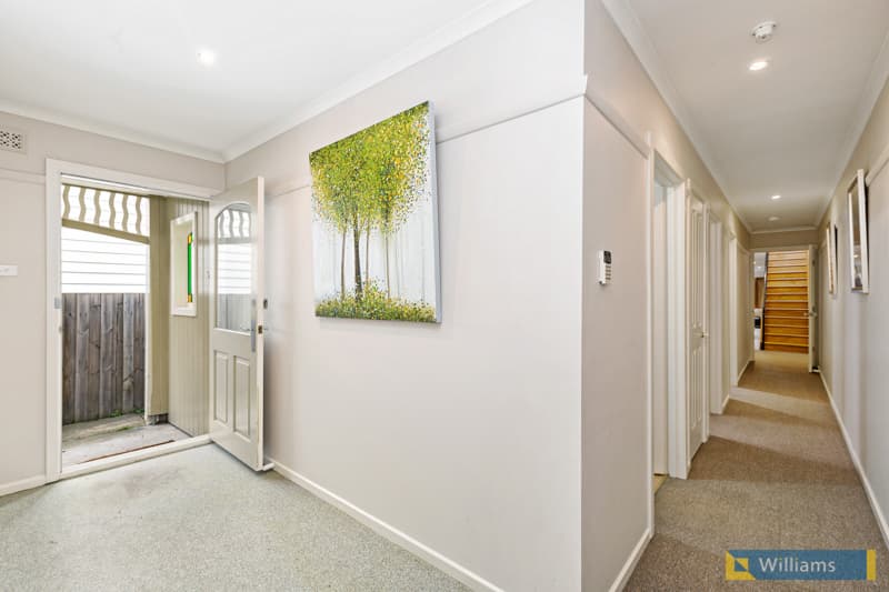 152 Osborne Street, Williamstown - Thumbnail 2