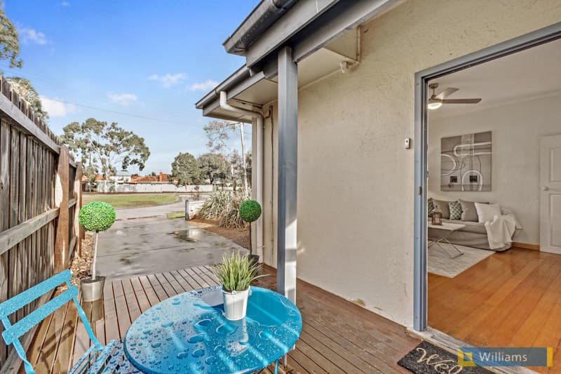 26 Fowler Crescent, Newport - Thumbnail 2