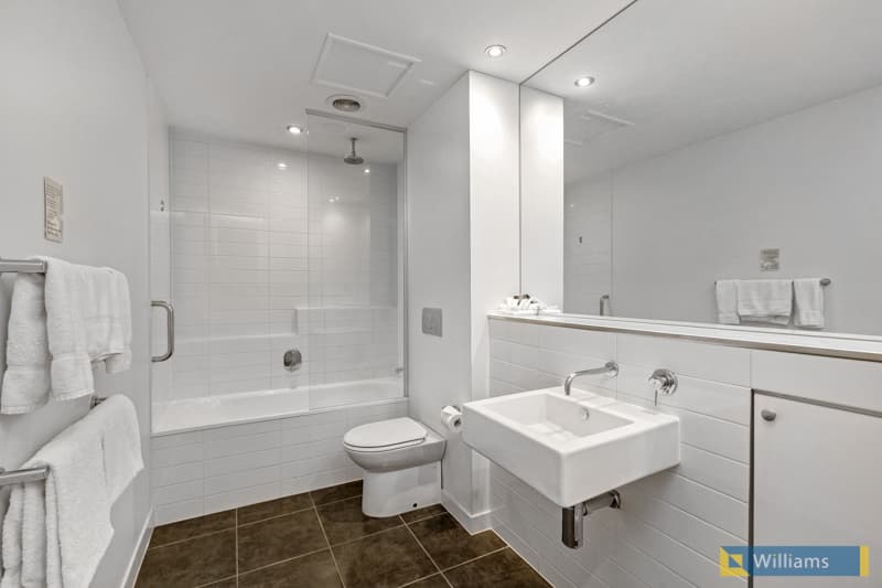210/4 - 18 Ferguson Street, Williamstown - Thumbnail 6