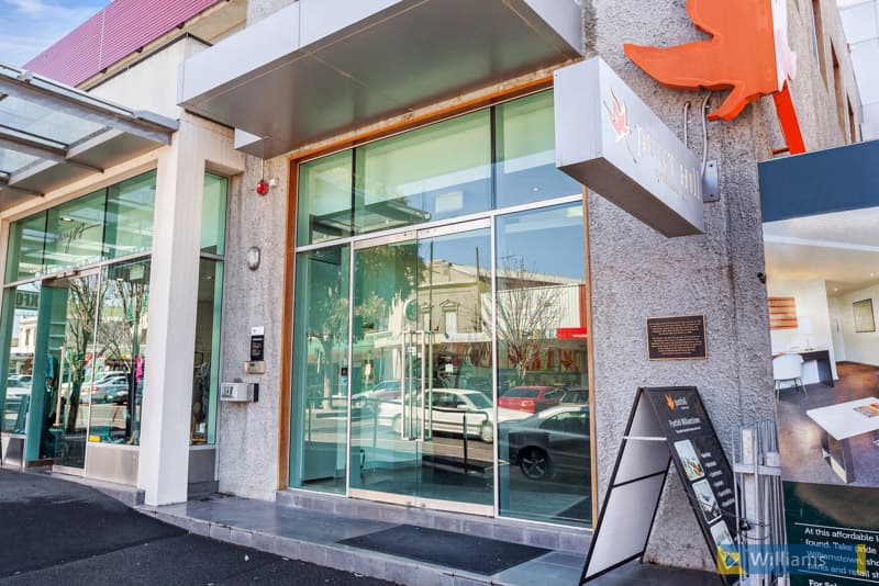 210/4 - 18 Ferguson Street, Williamstown - Thumbnail 2