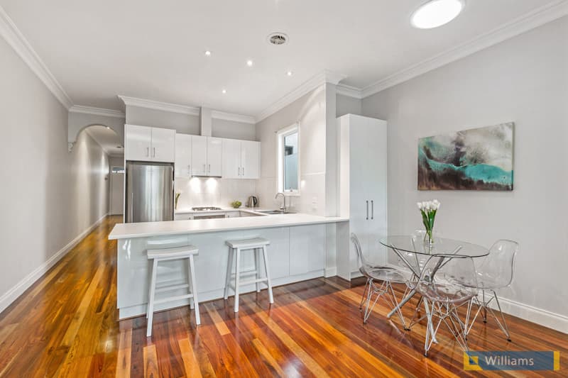 13 Russell Place, Williamstown - Thumbnail 7