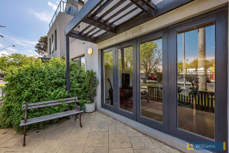 110 Verdon Street, Williamstown - Thumbnail 2