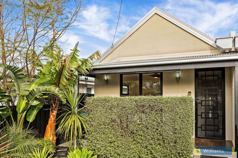95 Park Crescent, Williamstown - Image 1