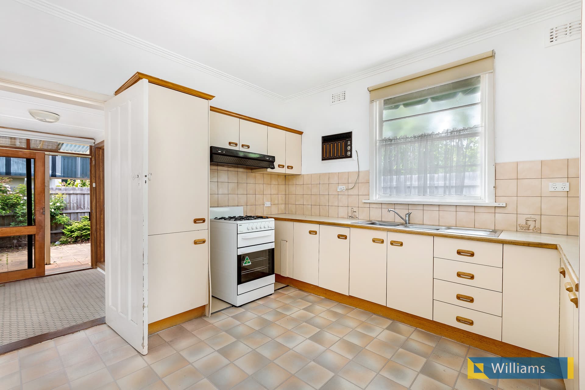 4 Alma Terrace, Williamstown - Thumbnail 7