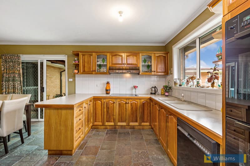 44 Rosala Avenue, Altona North - Thumbnail 7