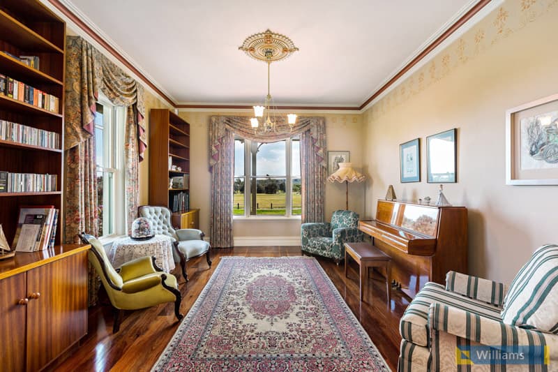 25 Crofton Drive, Williamstown - Thumbnail 5