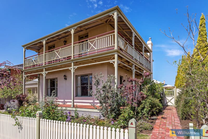 25 Crofton Drive, Williamstown - Thumbnail 2