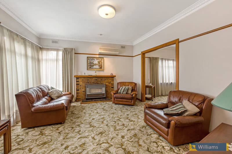 84 Railway Place, Williamstown - Thumbnail 2