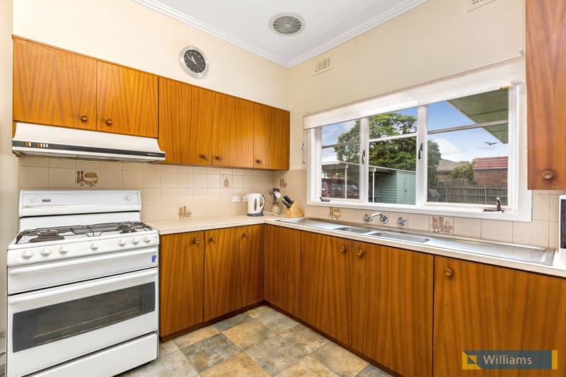 84 Railway Place, Williamstown - Thumbnail 4