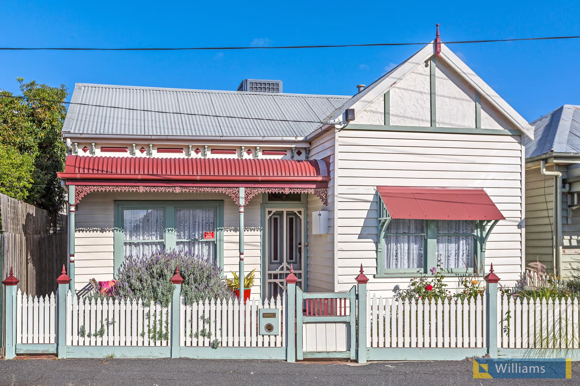 8 Pearson Street, Williamstown - Thumbnail 2