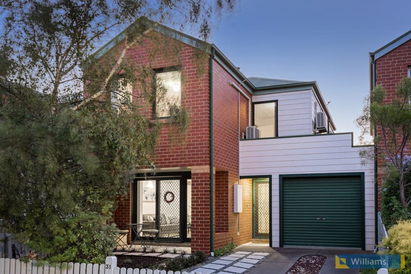 31 Rifle Range Drive, Williamstown - Image 1