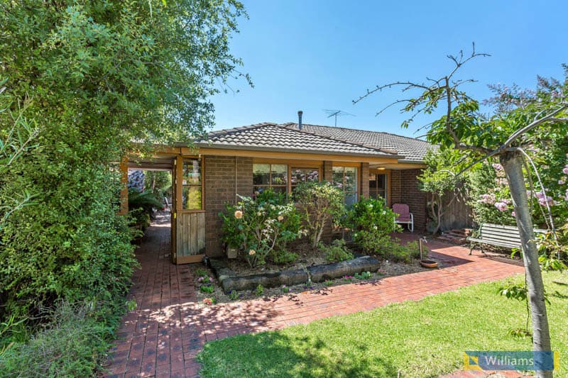 126 Cecil Street, Williamstown - Thumbnail 2