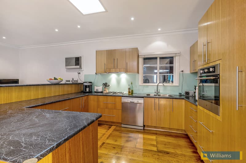 67 Kernot Street, South Kingsville - Thumbnail 7