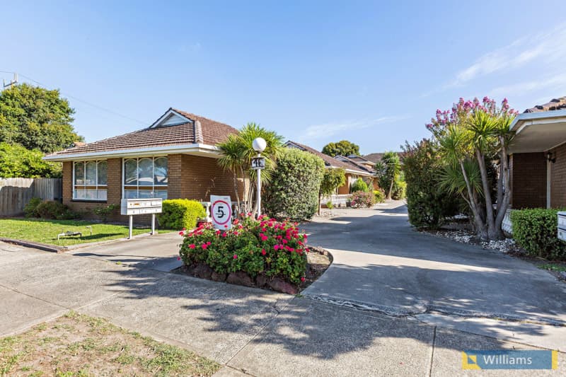 10/46 Kororoit Creek Road, Williamstown - Image 1