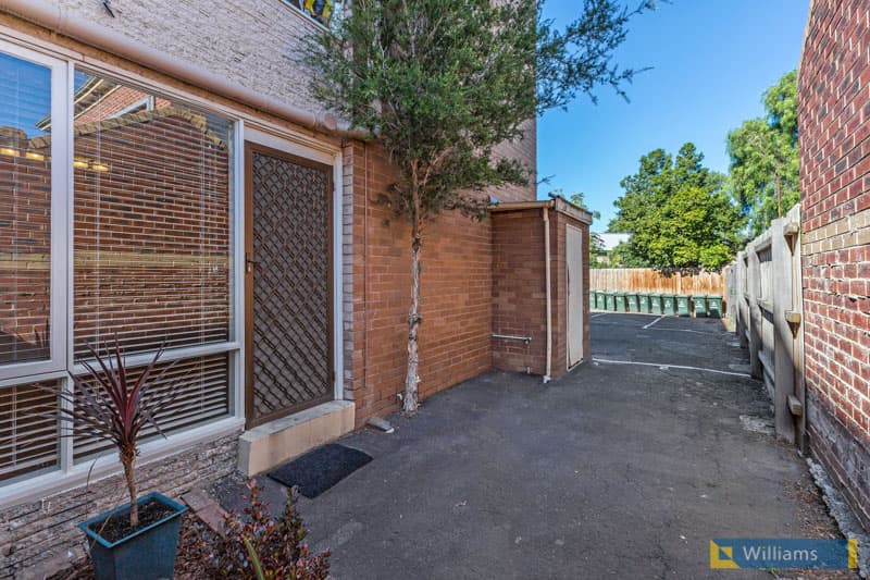 2/125 Ferguson Street, Williamstown - Thumbnail 8