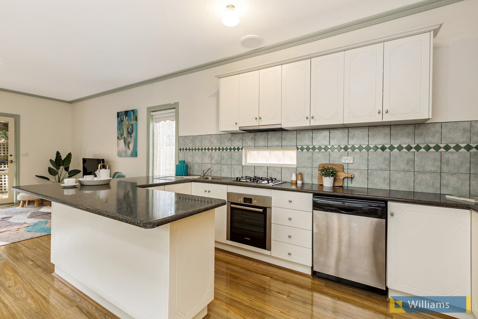 2/47 Power Street, Williamstown - Thumbnail 2