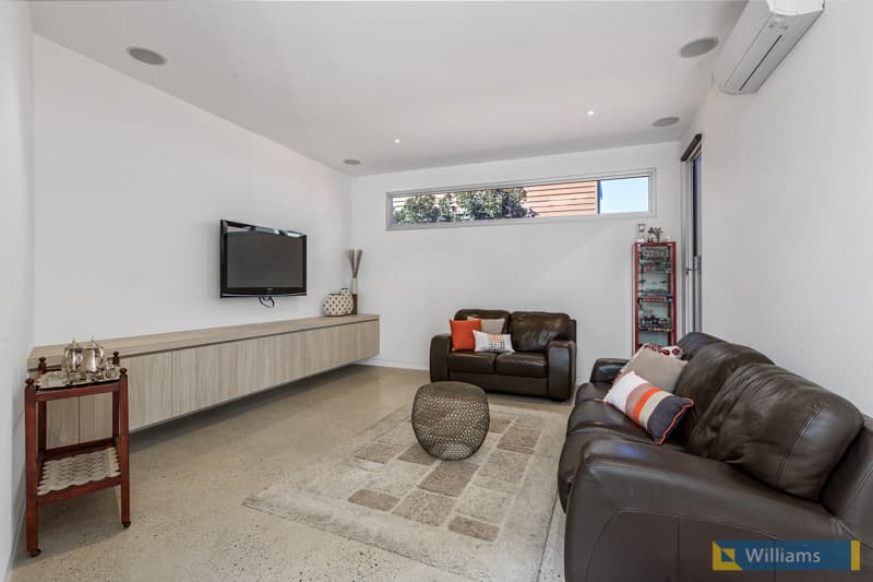 4 Peel Street, Newport - Thumbnail 5