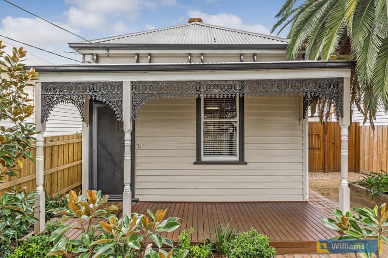 8 Agg Street, Newport - Image 1