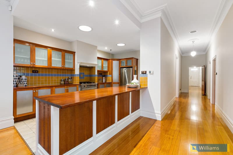 8 Lyons Street, Williamstown - Thumbnail 6