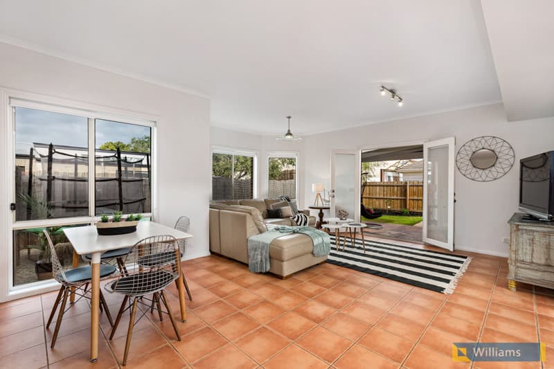 40 Kernot Street, South Kingsville - Thumbnail 6