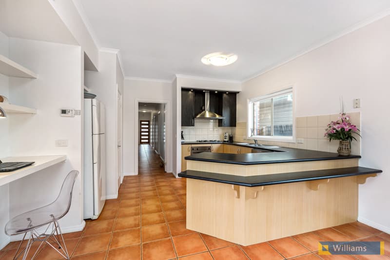 40 Kernot Street, South Kingsville - Thumbnail 5