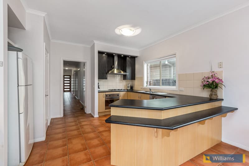 40 Kernot Street, South Kingsville - Thumbnail 4
