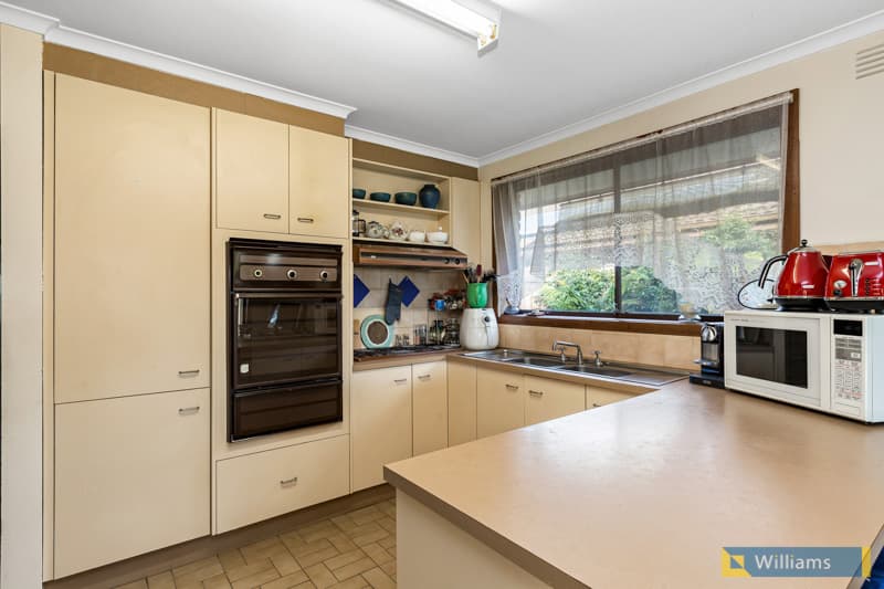 16 Shane Avenue, Seabrook - Thumbnail 5