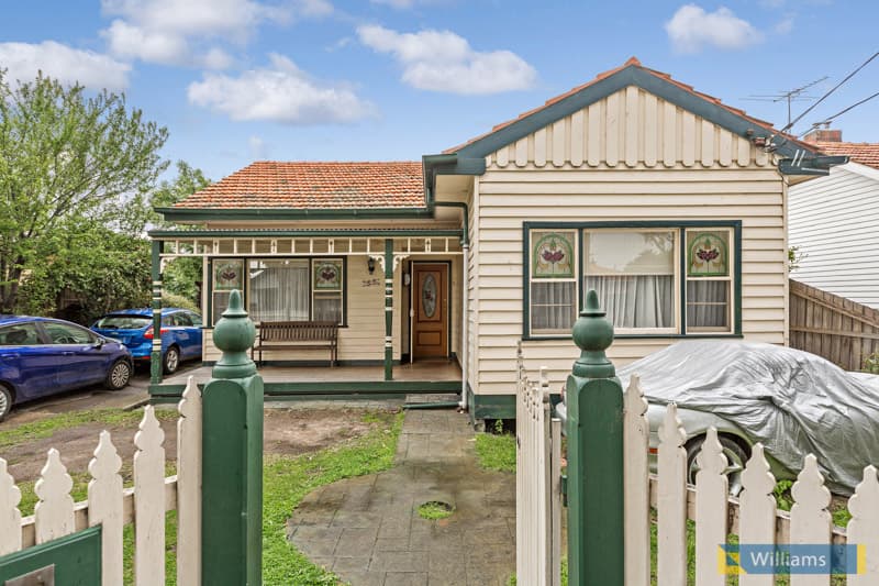 33 Oxford Street, Newport - Image 1