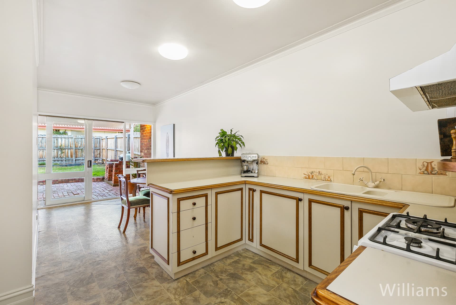 3 Oakbank Street, Newport - Thumbnail 6