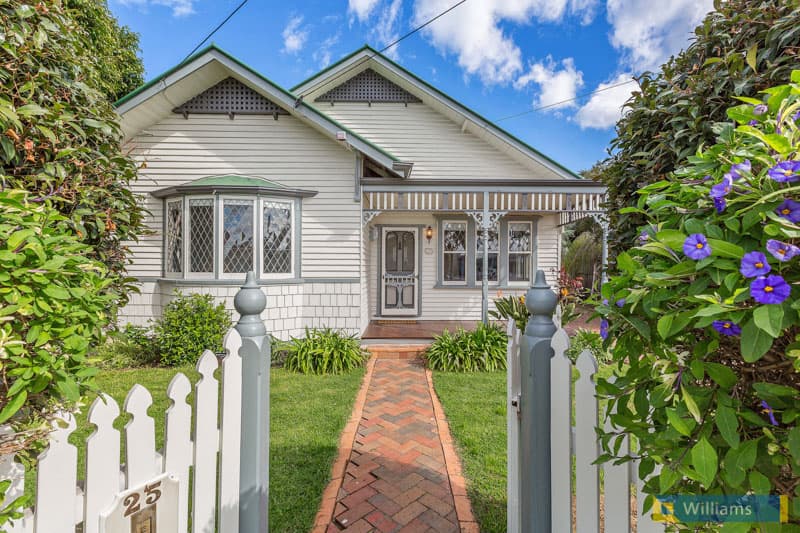 25 Farm Street, Newport - Image 1