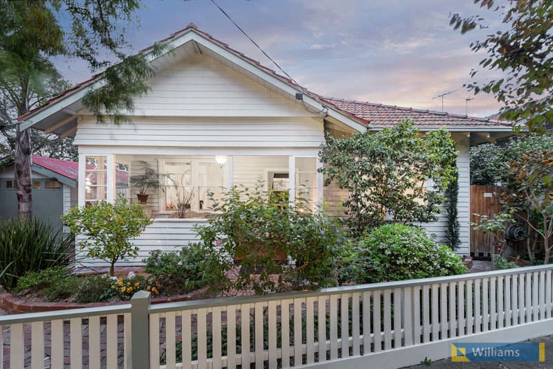 1 Lenore Crescent, Williamstown - Thumbnail 4