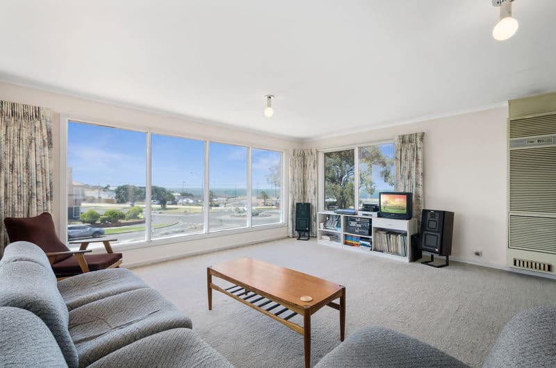 7 Victoria Street, Williamstown - Thumbnail 3