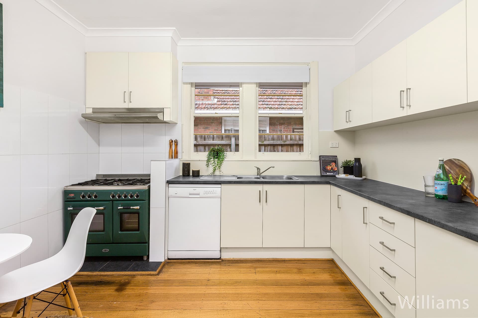 63 Champion Road, Williamstown - Thumbnail 7