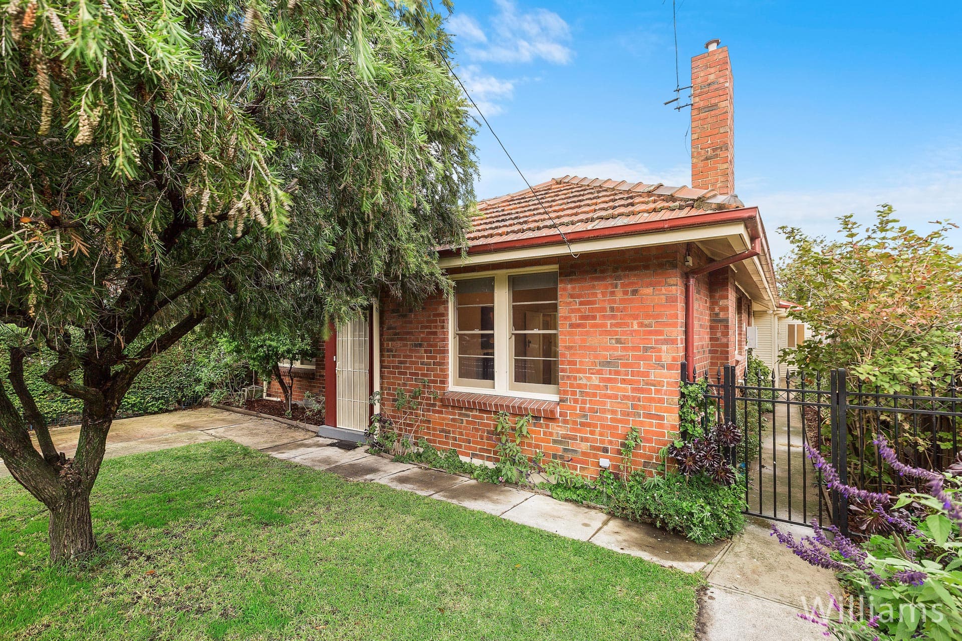 63 Champion Road, Williamstown - Thumbnail 2