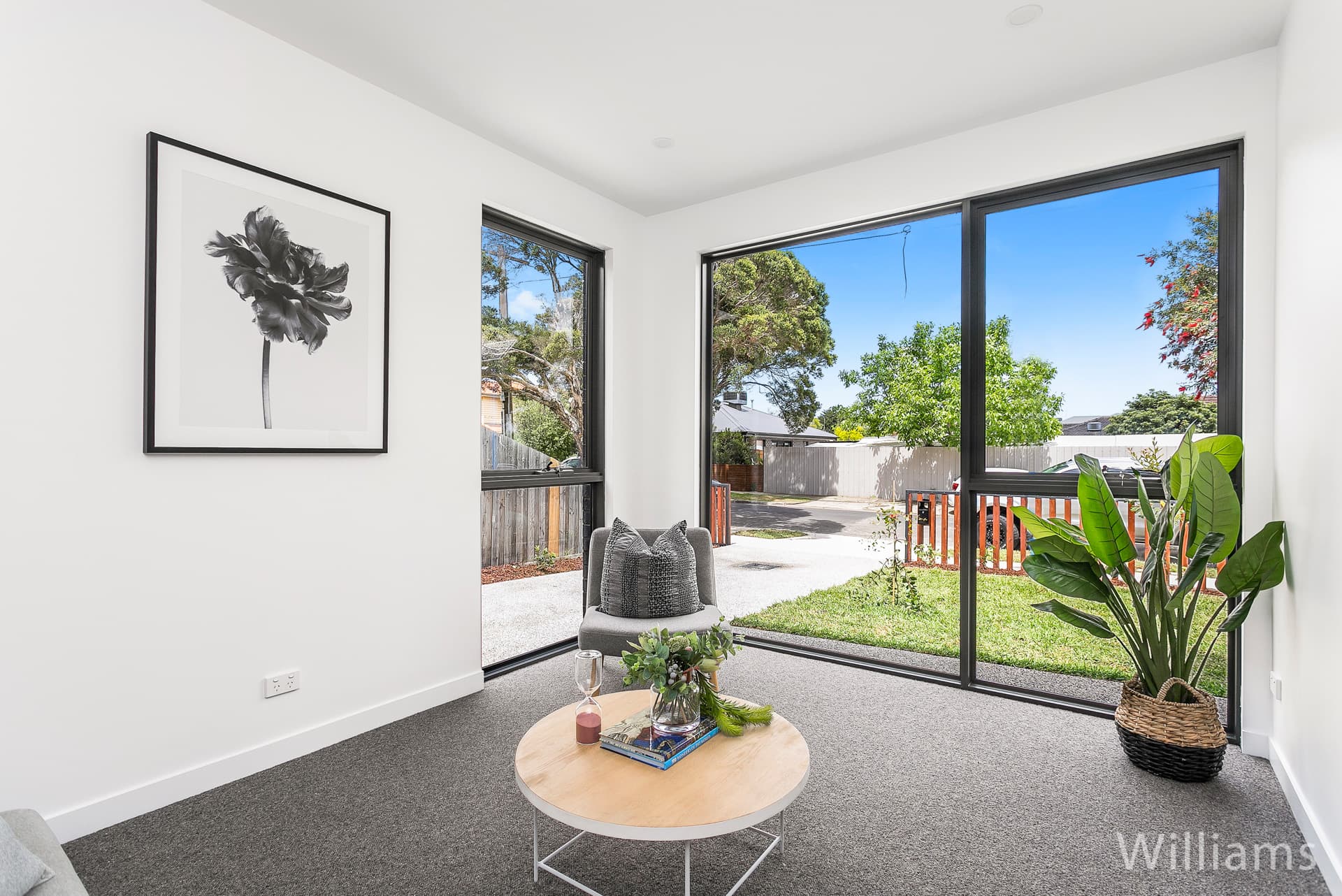 8 Jeffrey Avenue, Altona North - Thumbnail 2