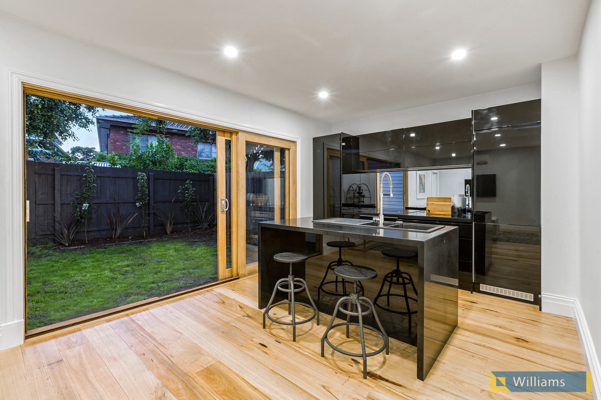 14 Rennie Street, Williamstown - Thumbnail 3