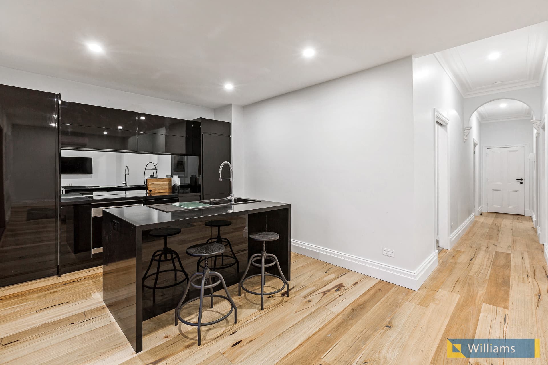 14 Rennie Street, Williamstown - Thumbnail 2