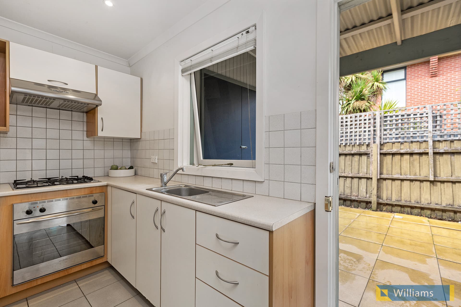 55 Cobden Street, South Melbourne - Thumbnail 8