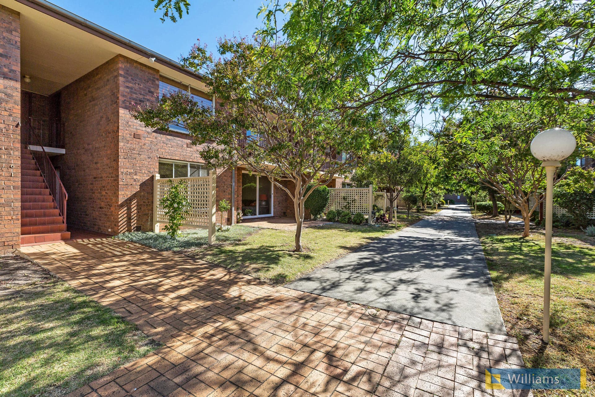 2/77 Dover Road, Williamstown - Thumbnail 2