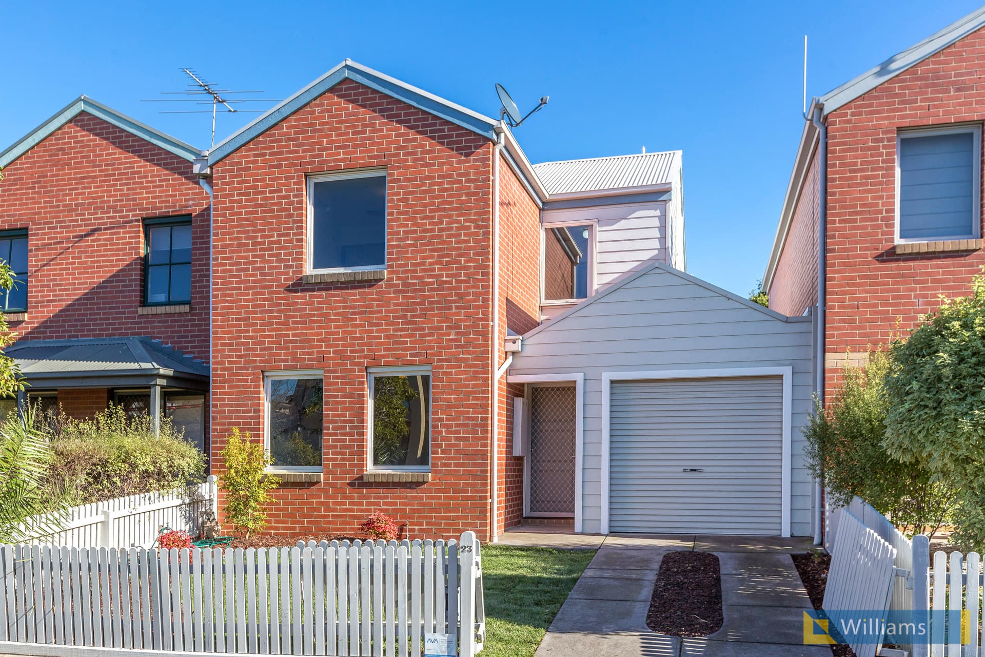 23 Rifle Range Drive, Williamstown - Thumbnail 2