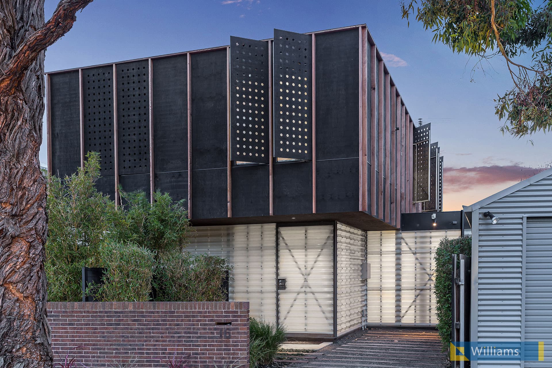 16 Steele Street, Newport - Image 1