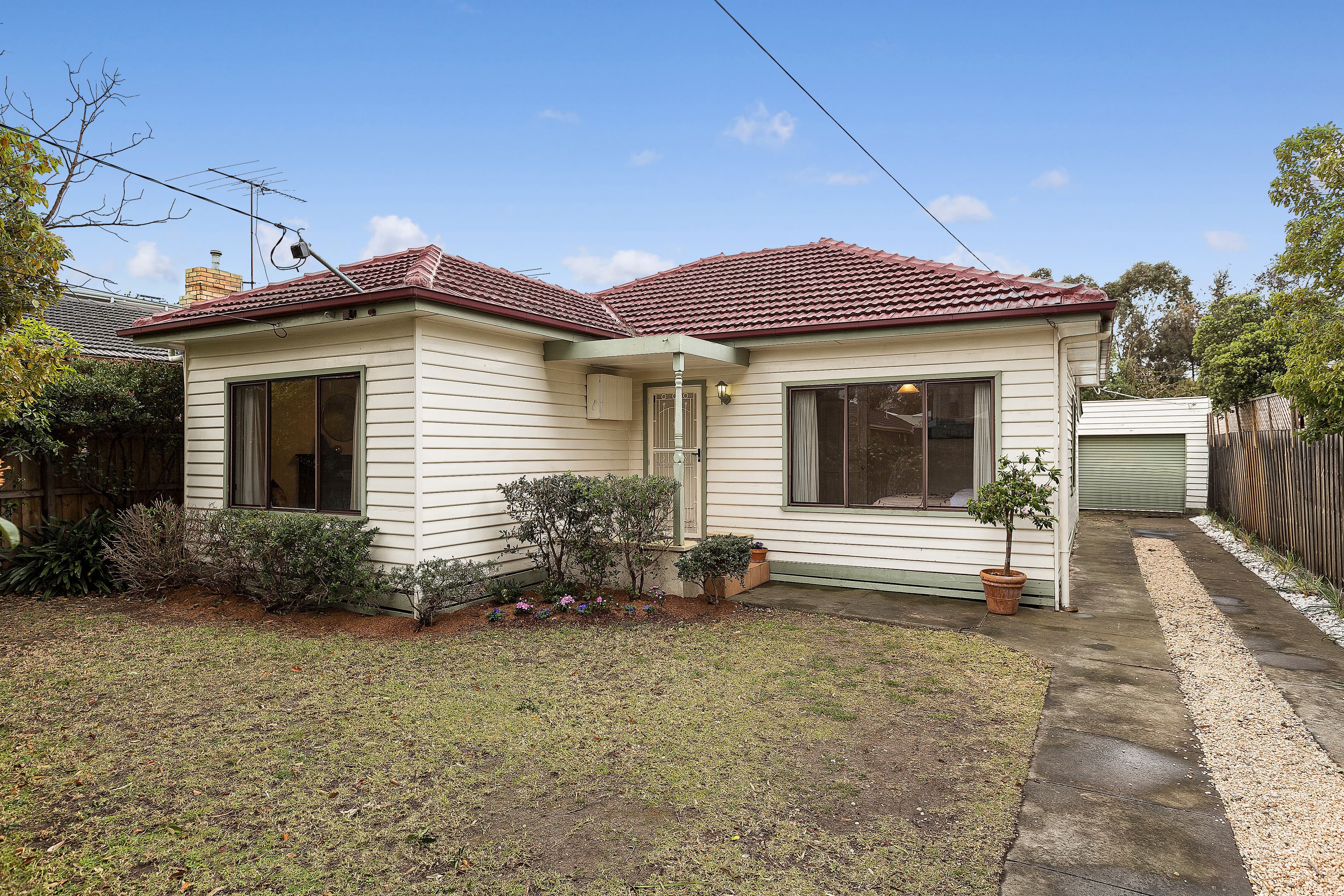 72 Graham Street, Newport - Image 1