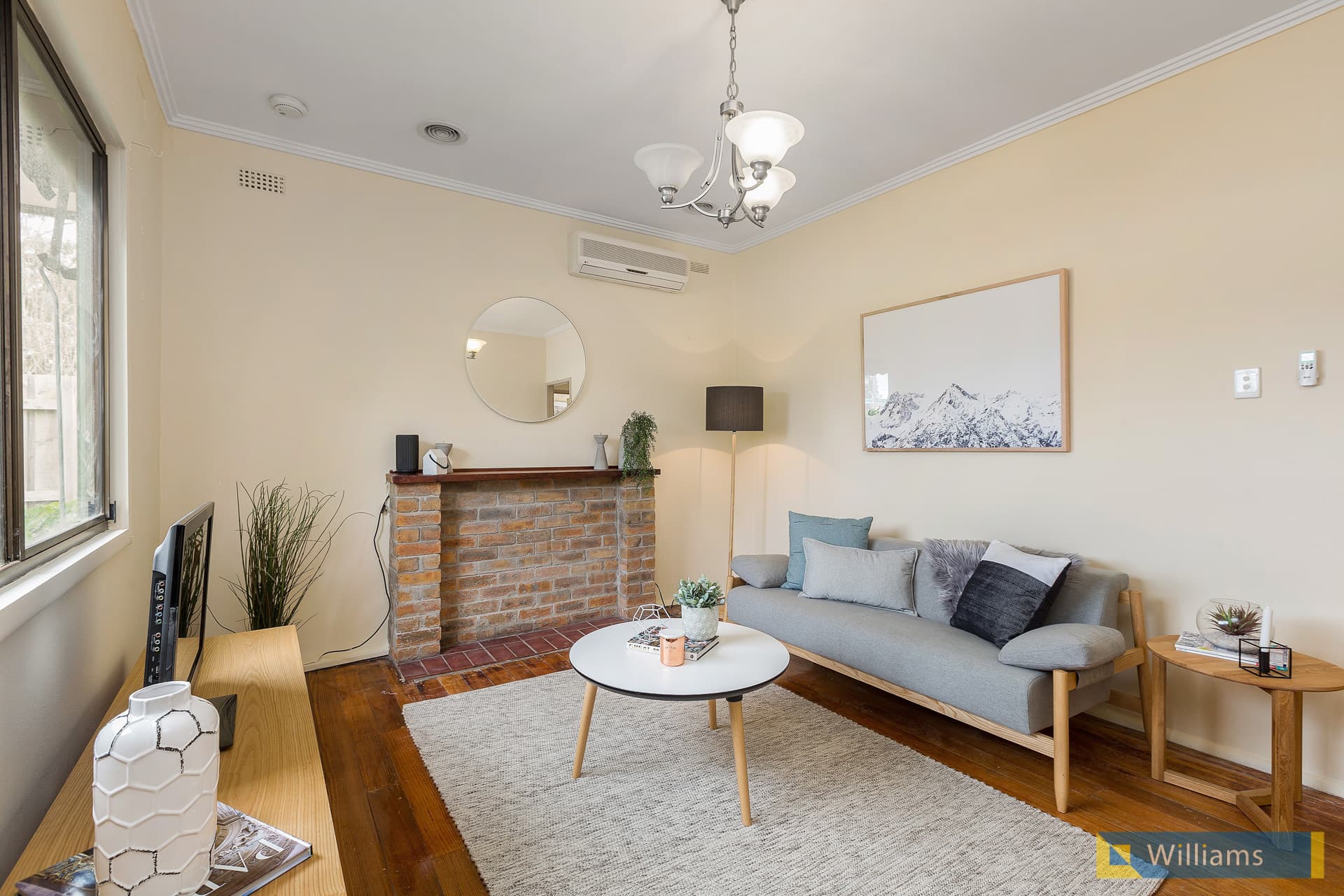 104 Champion Road, Newport - Thumbnail 2