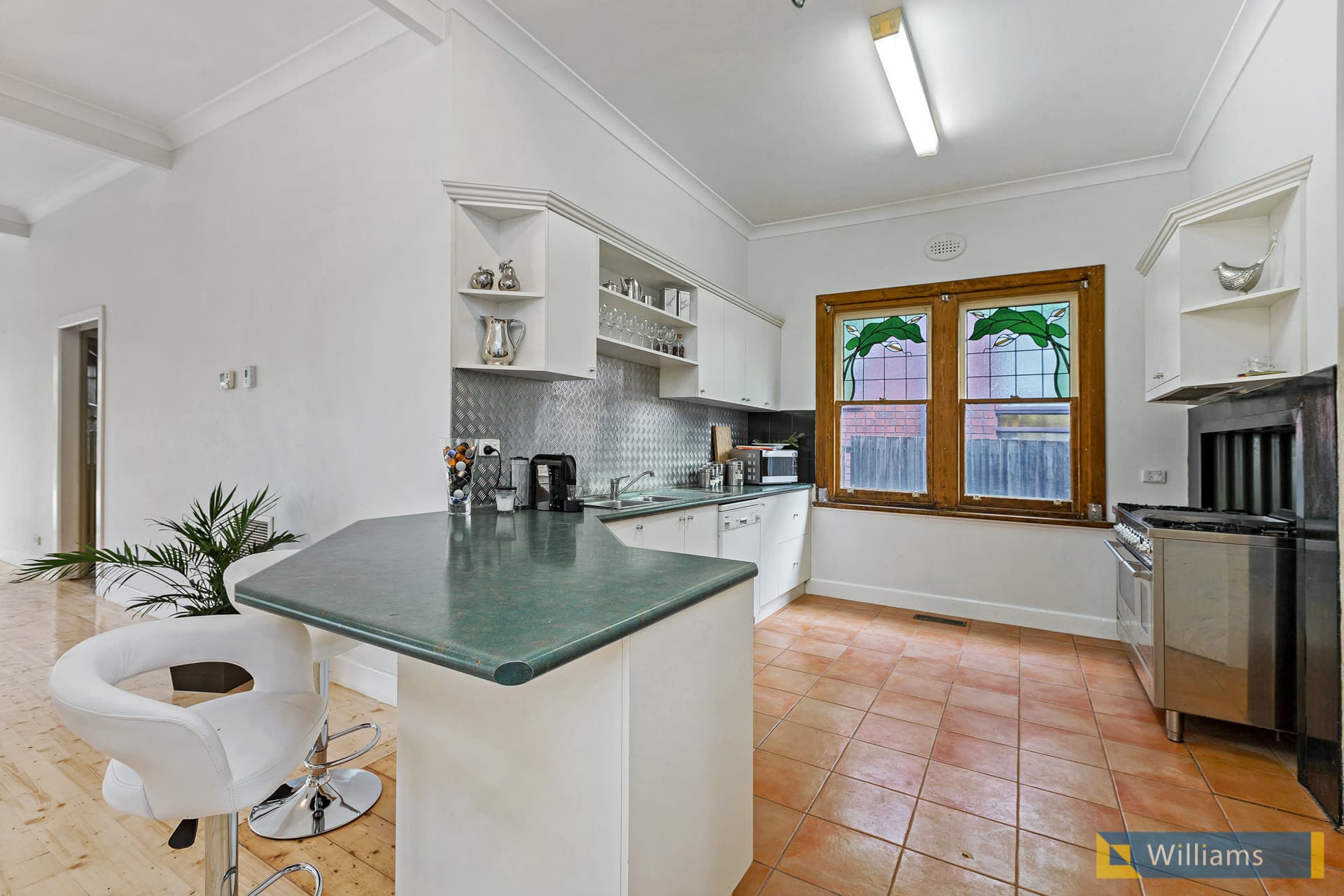 55 Farm Street, Newport - Thumbnail 3