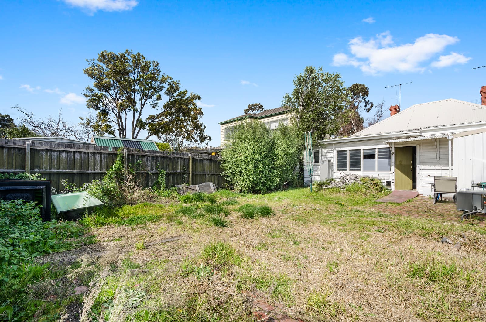 58 Peel Street, Newport - Thumbnail 2