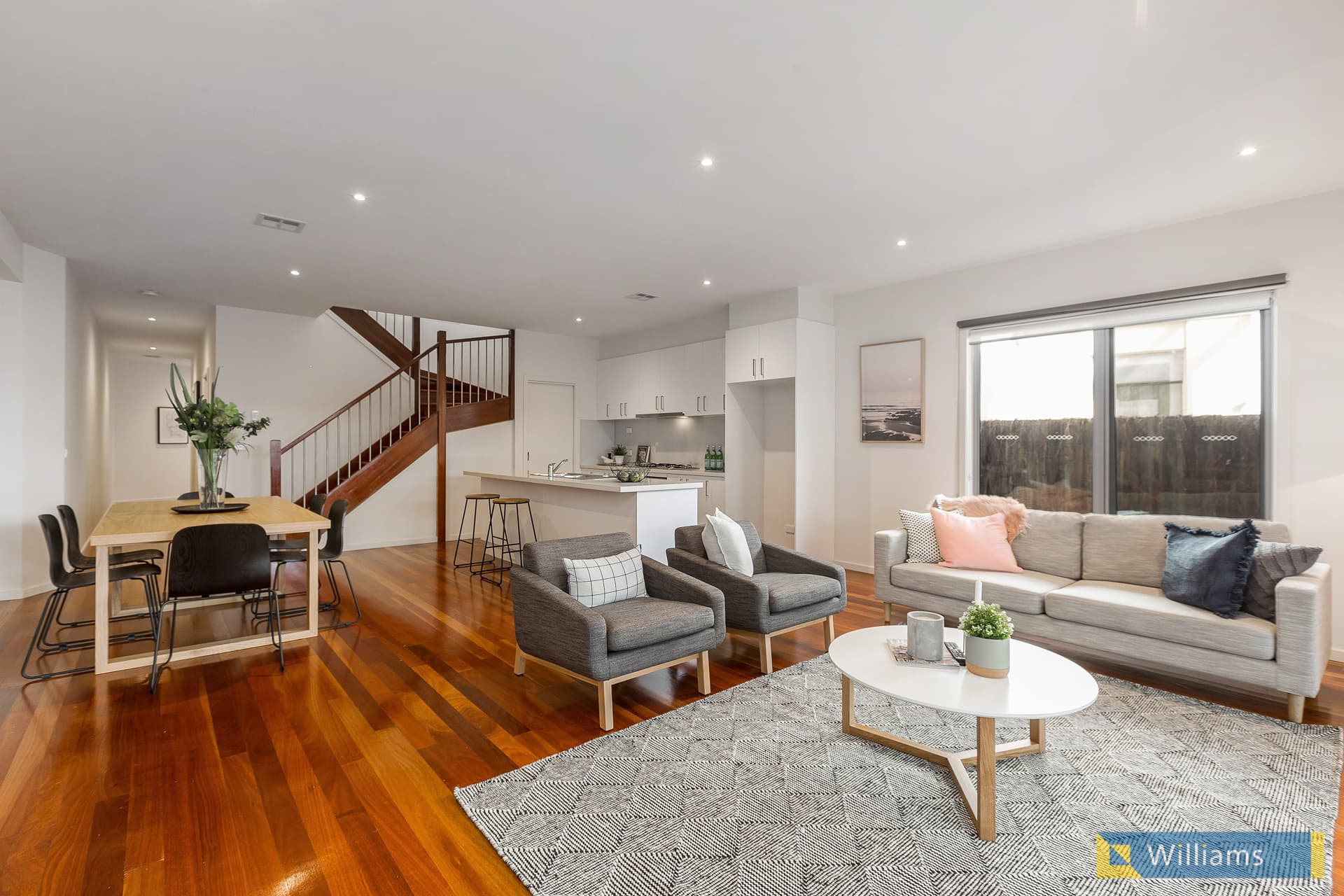 7 Holloway Street, Newport - Thumbnail 8