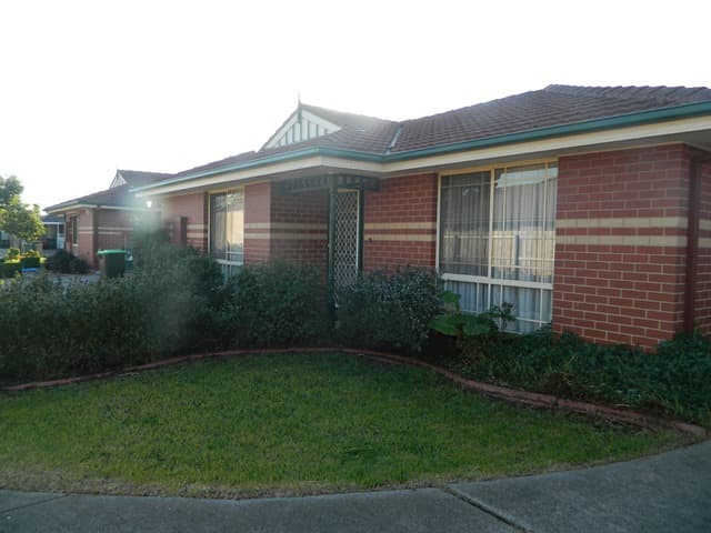2/10 Clyde Street, Newport - Image 1