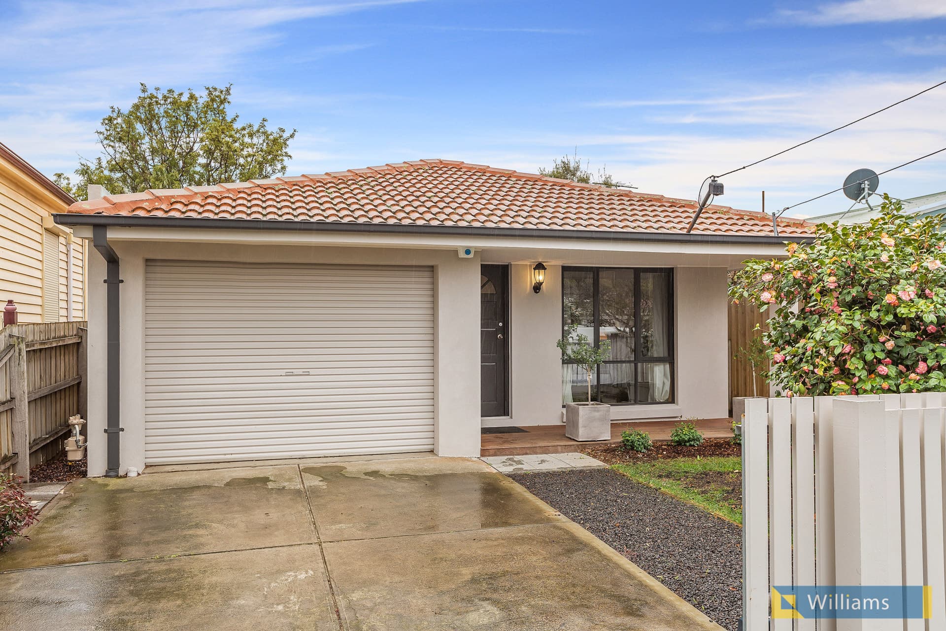 32 Agg Street, Newport - Image 1